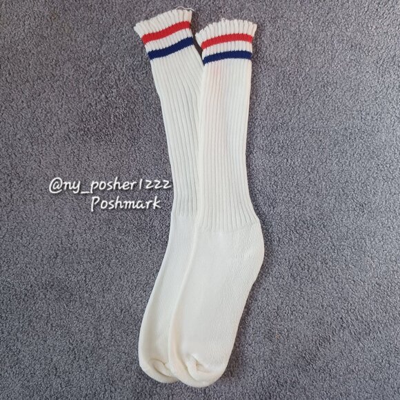 *𝓥𝓲𝓷𝓽𝓪𝓰𝓮 Stripe Crew Socks 🔴⚪🔵 - Picture 1 of 5
